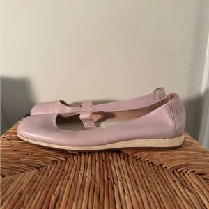 Wonders Soft lavender Mary Jane Flats with Comfort Sole size 40